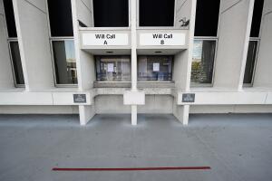 Government Shutdown Threatens Passport Issuing Services