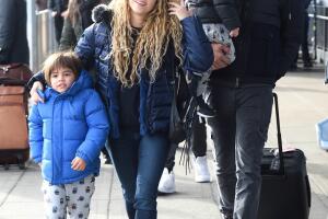 Shakira y su hijo Milán