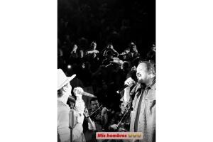 Nodal y Pepe Aguilar sorprendieron al cantar juntos por primera vez.