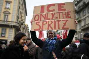 protesta en milan.jpg