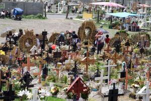 MEXICO-HEALTH-VIRUS-CEMETERY