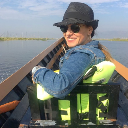 Desde entonces ha disfrutado cada momento de su vida, actualmente se encuentra en el programa ‘Me caigo de risa’ y en su cuenta de Instagram comparte fotografías de sus viajes, proyectos y ‘outfits’ que aman sus seguidores.
<br>