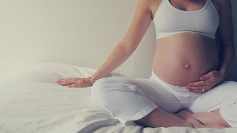 Puede Una Mujer Menstruar Y Estar Embarazada Sin Saberlo Estilo De Vida Madres Univision Puede Una Mujer Menstruar Y Estar Embarazada Sin Saberlo Estilo De Vida Madres Univision