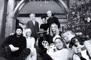 miley navidad 2.png