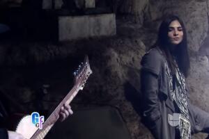 Alejandra Espinoza Julión Álvarez, video 'Afuera est´á lloviendo', 2016