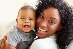 bebe-mae-sorriso.jpg