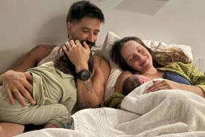 Camilo, Evaluna y sus hijas Índigo y Amaranto