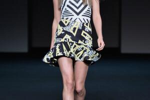 vestidos-cortos-estampados 1.jpg