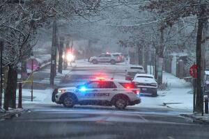 Fría y desolada mañana en Providence tras el fatal tiroteo en la Universidad Brown.
