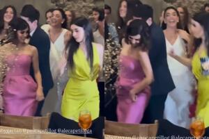Biby Gaytán fue con este 'look' de rosa en la fiesta de la preboda de su hija Alejandra Capetillo. 
