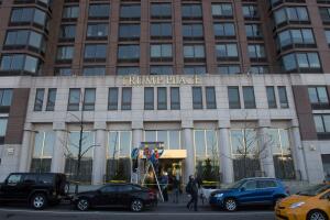 Retiran el nombre de Donald Trump de los edificios Trump Place