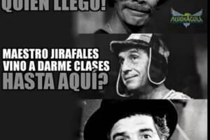 Exalumnos del 'profesor Jirafales' le riden homenaje