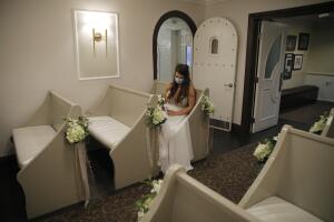 Virus Outbreak Vegas Weddings