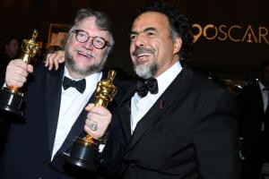 Los directores mexicanos Guillermo del Toro y Alejandro González Iñárritu