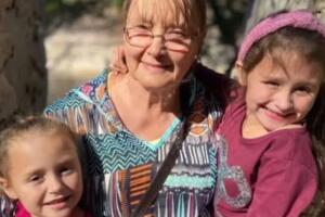 Las víctimas fueron recordadas como una madre dedicada y dos niñas llenas de alegría.