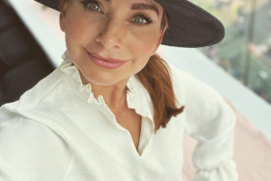 Elizabeth Álvarez.PNG