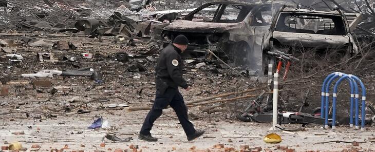 Hallan restos humanos en el lugar de la fuerte explosión que sacudió el centro de Nashville