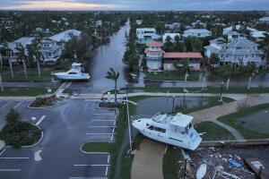 Hurricane Milton Barrels Into Florida