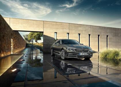 <h3 class="cms-H3-H3"><b>BMW 7 Series </b></h3>
<br>
<br>
<b>Precio promedio:</b> 42,680 dólares
<br>
<b>Porcentaje promedio por debajo del valor de mercado: </b>13.7%
<br>
<b>Ahorro promedio:</b> 6,877 dólares