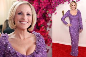 Marlee Matlin, actriz de CODA, la ganadora del Oscar a Mejor Película 2022, llegó este año con este vestido Rodarte a la alfombra roja. 