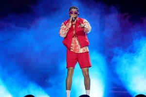 Bad Bunny en concierto.