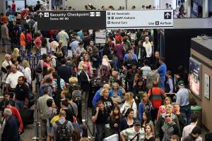 Filas en aeropuertos
