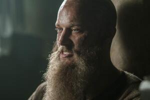 ragnar_lothbrok.jpg