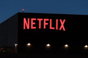 Netflix aumenta el precio de la suscripción.