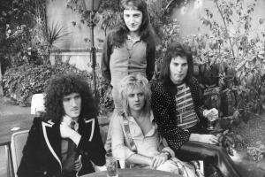 queen-2.jpg
