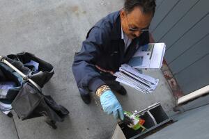 US Postal Service Details New Cost Cutting Plan