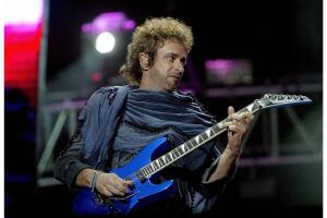Gustavo Cerati de Soda Stereo.jpg