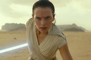 rey de star wars con su sable laser azul.jpeg