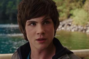 logan_lerman_percy_jackson_1.jpg