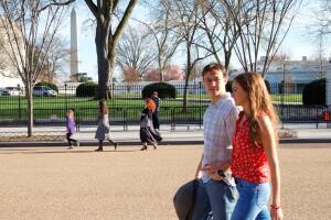 joseph-gordon-levitt-shailene-woodley-snowden
