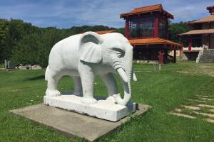 El Monasterio Chuang Yen es un oasis de paz en NY