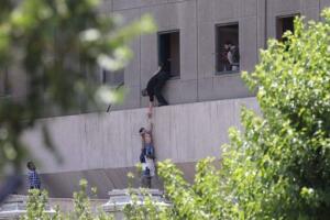 atentado-en-iran3.jpg