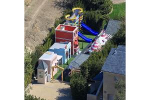 mini-ciudad-kim-kardashian