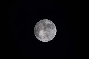 luna_rosa_23_abril.jpg
