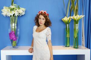 como-usar-vinchas-de-flores 1.jpg