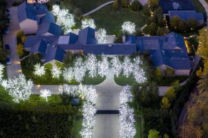 La mansión de Kim Kardashian está en Calabasas, California.