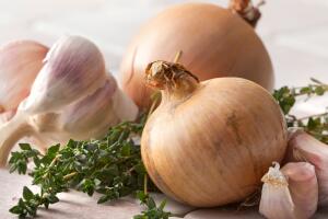 alho-e-cebola-0916-1400x800.jpg