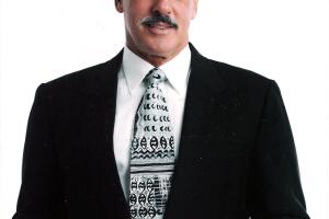 Andrés García se lastima nuevamente la espalda