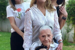 Sharis Cid 2019