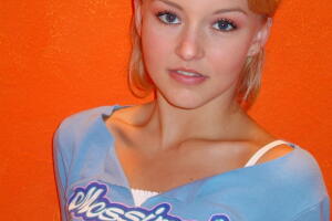 4236-AngeliqueBoyer4.jpg