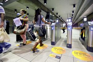 LA Subway-No Free Ride