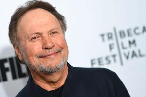 billy-crystal-2-1220-1400x800.jpg