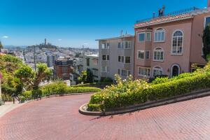 San Francisco, the famous Lombard Street