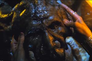 Mimic - Monstruos más aterradores de Guillermo del Toro.jpg