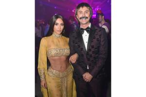 Kim Kardashian se disfraza de Cher para Halloween