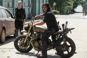 twd-daryl-carol-s8.jpg